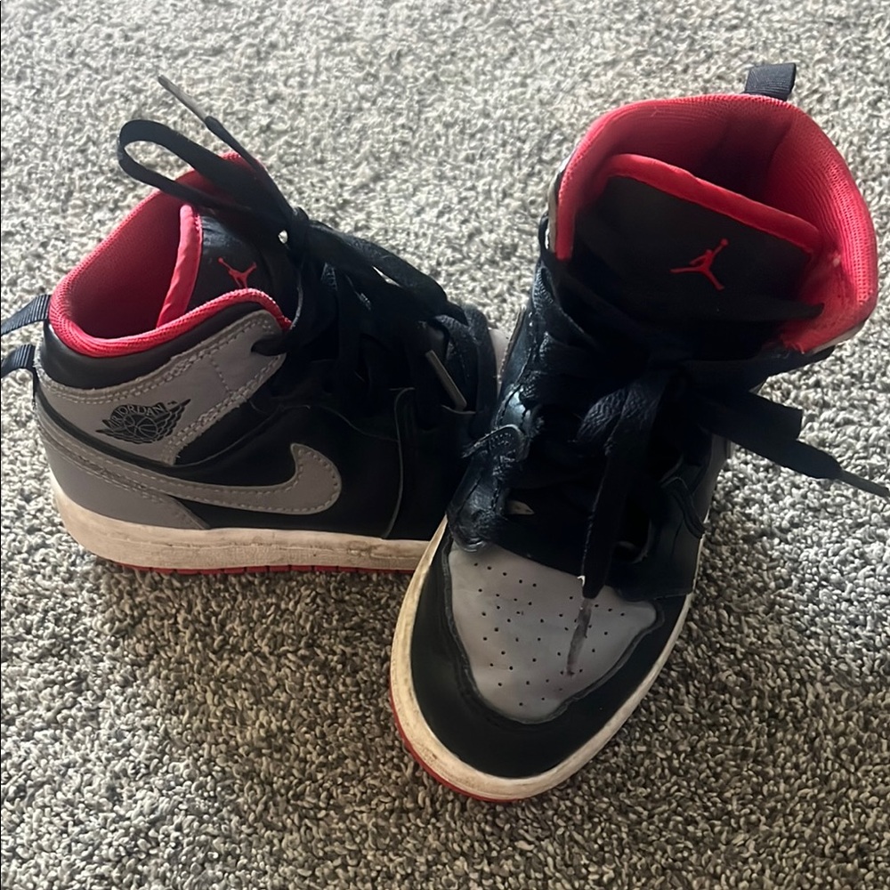 Jordan Black and Red Sneakers Classic Design